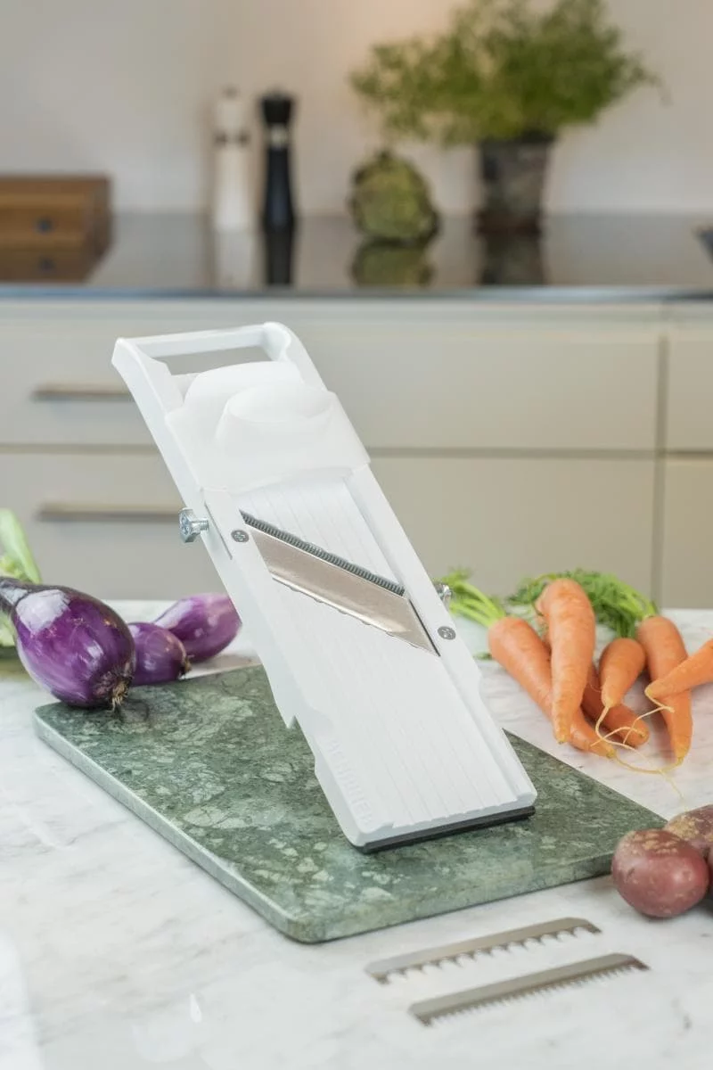 Mandolin 6,4cm hvit - Benriner, Kjøkkenutstyr, Kokkens Beste