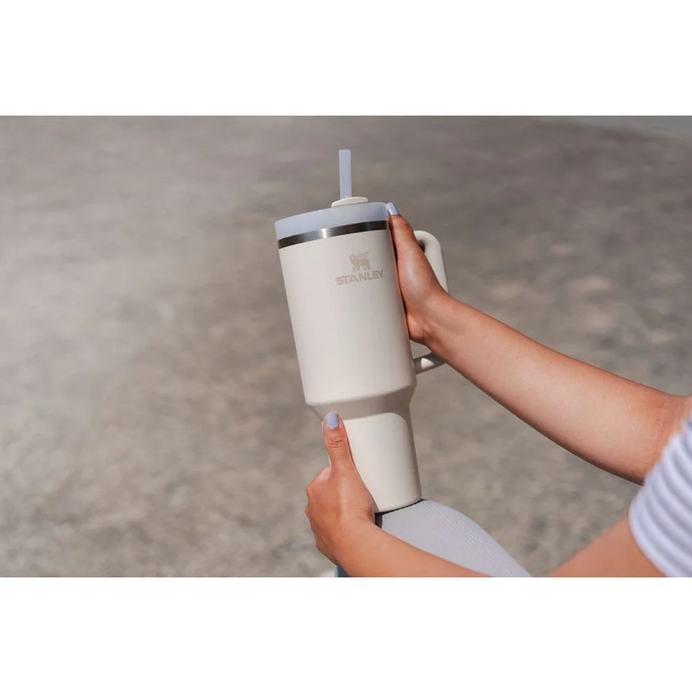 Stanley – Quencher – Termoflaske – 1,18 l Hvit, Termokrus/kopp, Kokkens Beste